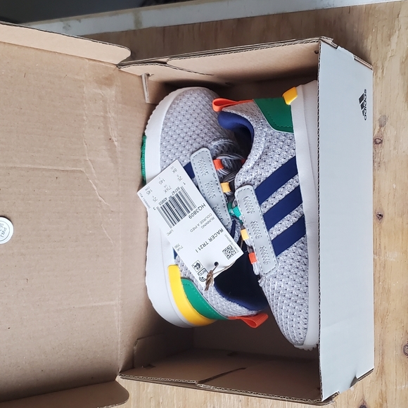 Adidas - Picture 9 of 9